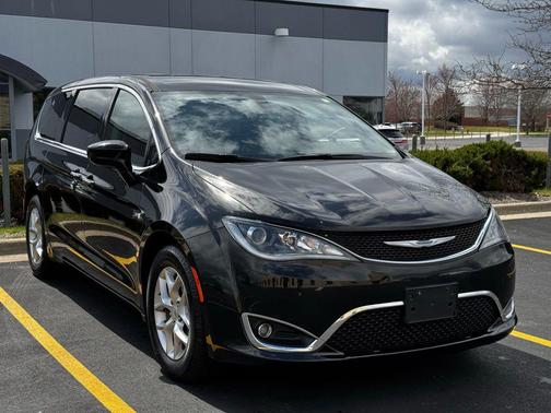 2019 Chrysler Pacifica Touring Plus