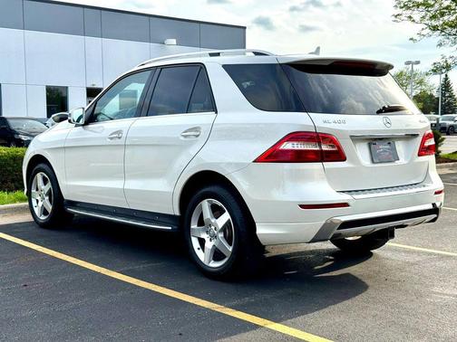 White 2015 Mercedes-Benz M-Class 4MATIC