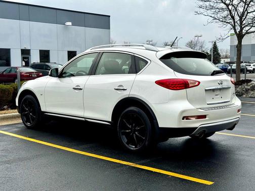 2016 INFINITI QX50 Base
