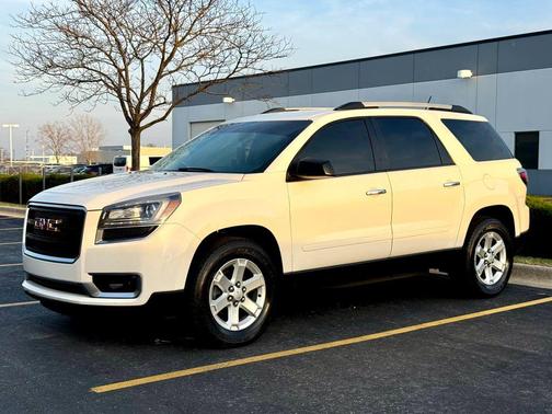 White 2015 GMC Acadia SLE-1