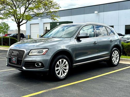 Grey 2013 Audi Q5 2.0T Premium