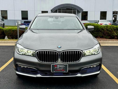 2017 BMW 740 xDrive