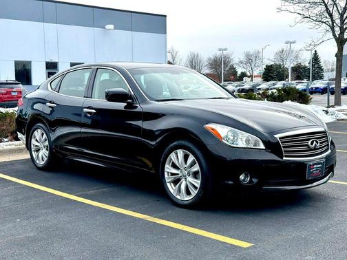 2011 INFINITI M37x Base