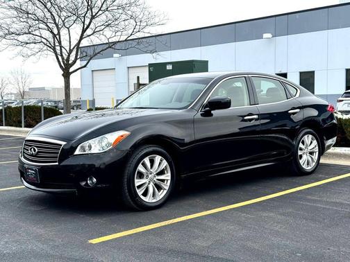 2011 INFINITI M37x Base