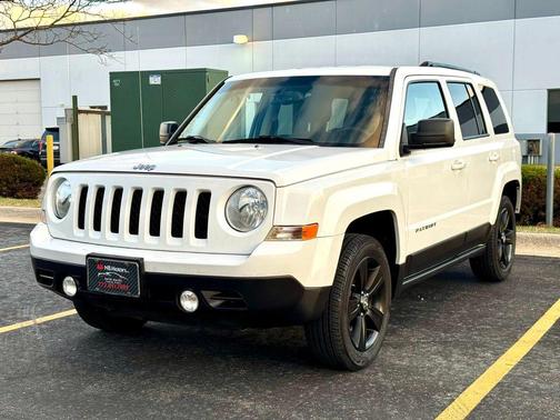 Bright White Clearcoat 2017 Jeep Patriot Sport