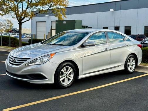 2014 Hyundai SONATA GLS