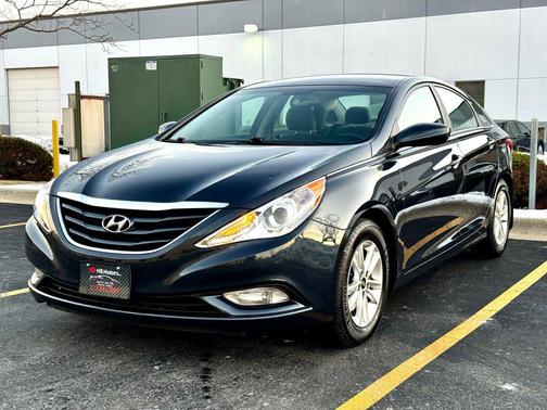 2013 Hyundai SONATA GLS