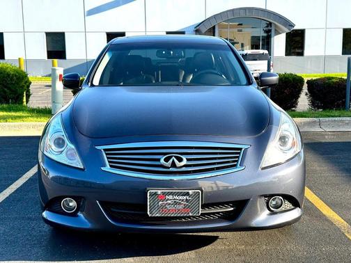 Grey 2011 INFINITI G37x Base