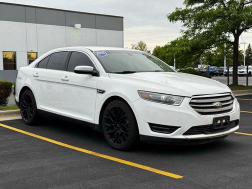 2015 Ford Taurus SEL