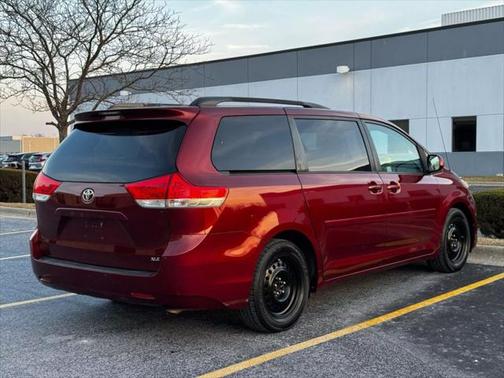 2011 Toyota Sienna XLE