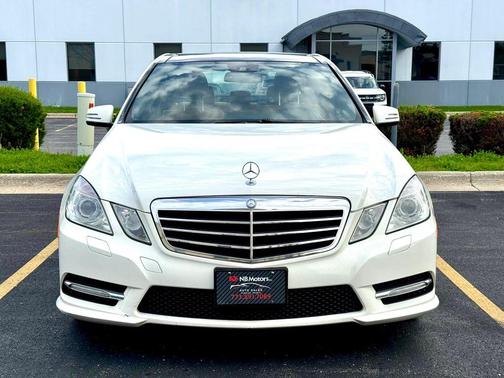 White 2012 Mercedes-Benz E-Class E 350 4MATIC Sedan 4D