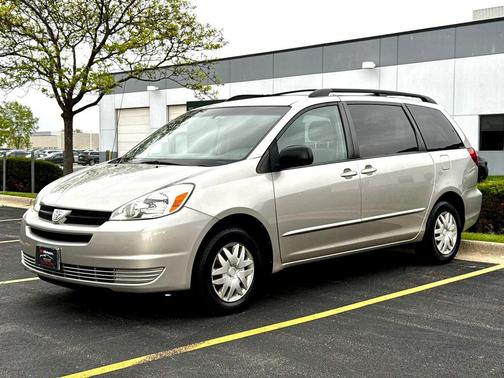Silver Shadow Pearl 2005 Toyota Sienna CE