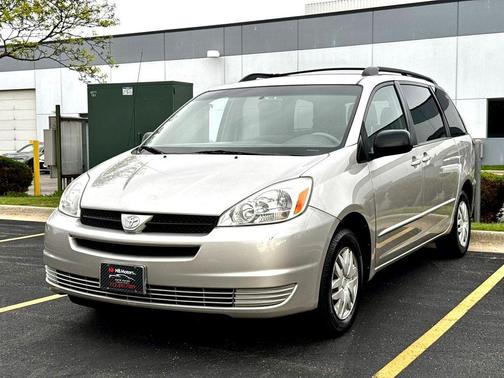 Silver Shadow Pearl 2005 Toyota Sienna CE