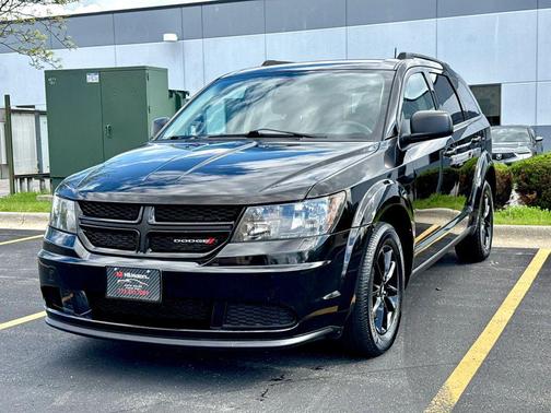 Pitch Black Clearcoat 2020 Dodge Journey SE Value