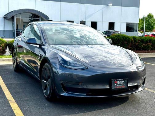 Grey 2023 Tesla Model 3 Standard Range