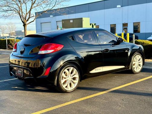 2013 Hyundai Veloster Base