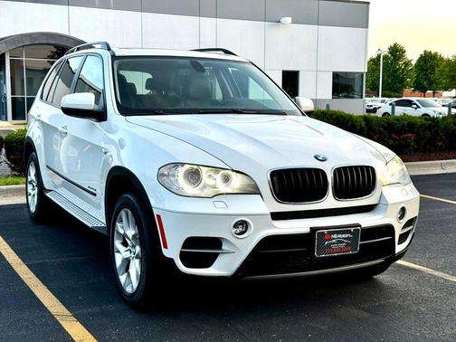 Alpine White 2012 BMW X5 xDrive 35i Sport Activity