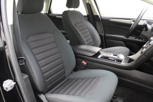 SHADOW BLACK 2018 Ford Fusion SE