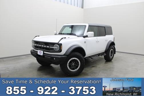 OXFORD WHITE 2023 Ford Bronco OUTER BANKS