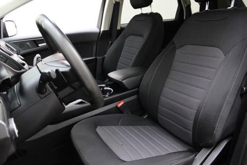 SHADOW BLACK 2018 Ford Edge SE