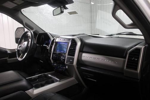 2020 Ford F-350 LARIAT SUPER DUTY