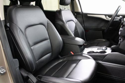 2020 Ford Escape SE SPORT