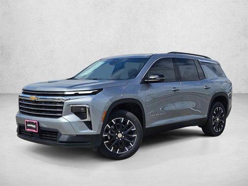Sterling Gray Metallic 2026 Chevrolet Traverse LT