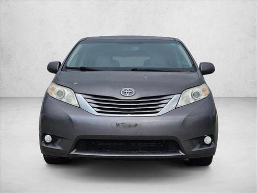 Predawn Gray Mica 2017 Toyota Sienna XLE