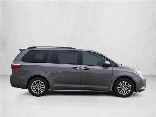 Predawn Gray Mica 2017 Toyota Sienna XLE