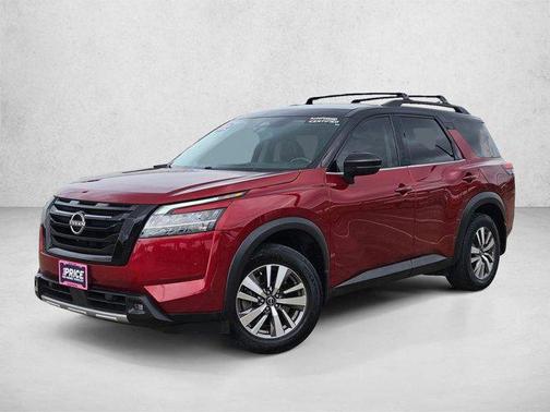 Scarlet Ember Tintcoat/Super Black 2022 Nissan Pathfinder SL 2WD