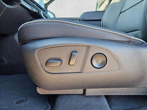 2025 Chevrolet Silverado EV LT