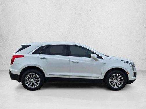 Crystal White Tricoat 2019 Cadillac XT5 Luxury