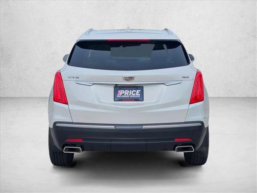 Crystal White Tricoat 2019 Cadillac XT5 Luxury