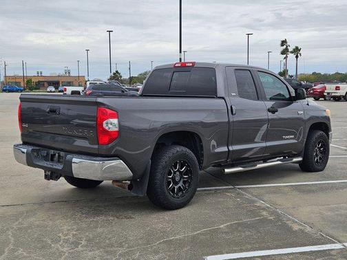 2017 Toyota Tundra SR5