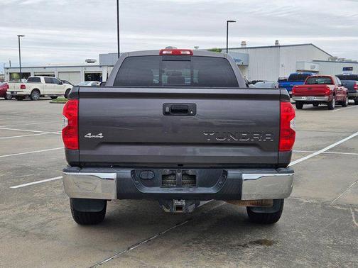 2017 Toyota Tundra SR5