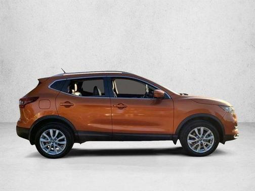 Monarch Orange Metallic 2021 Nissan Rogue Sport SV