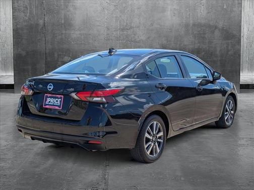 2022 Nissan Versa 1.6 SV