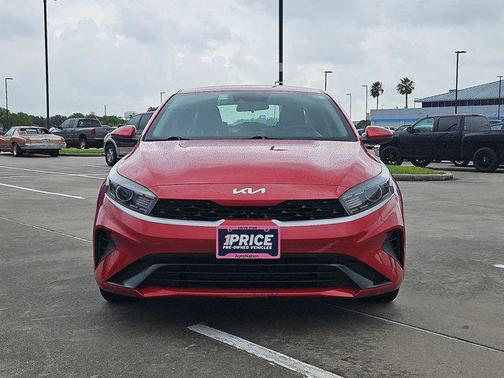 Currant Red 2024 Kia Forte LXS