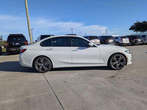 2023 BMW 330 330i