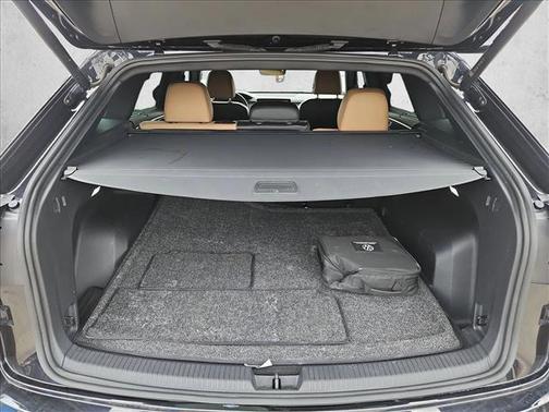 2024 Volkswagen Atlas Cross Sport 2.0T SEL