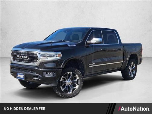 Diamond Black Crystal Pearlcoat 2023 RAM 1500 Limited
