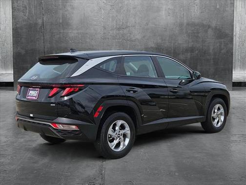 2024 Hyundai TUCSON SE