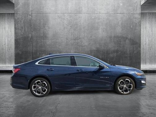2022 Chevrolet Malibu FWD LT