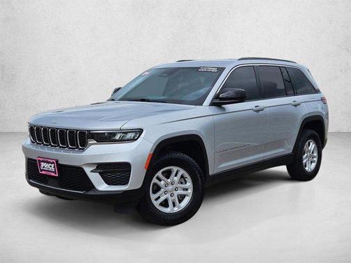 Silver Zynith 2024 Jeep Grand Cherokee Laredo