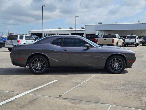 Granite Pearlcoat 2018 Dodge Challenger GT