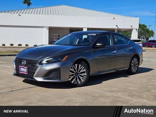 Gun Metallic 2024 Nissan Altima 2.5 SV