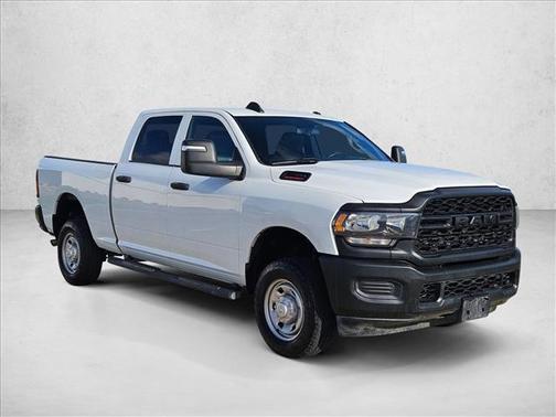 2024 RAM 2500 Tradesman Crew Cab 4x4 6'4' Box