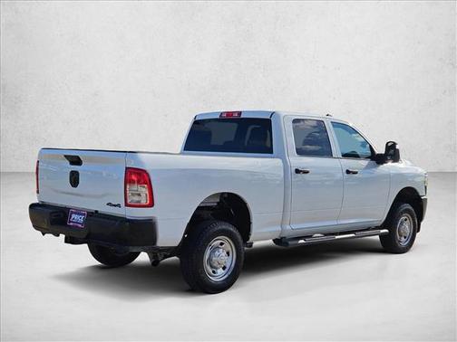2024 RAM 2500 Tradesman Crew Cab 4x4 6'4' Box