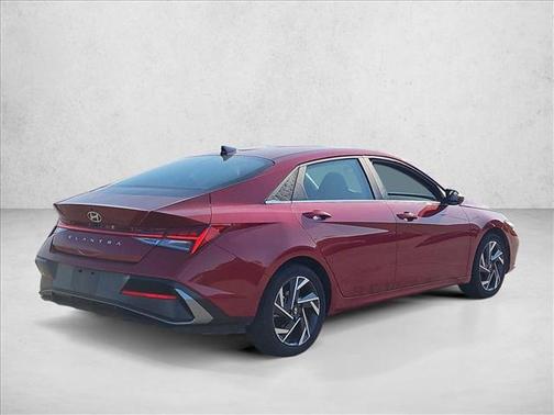 2025 Hyundai ELANTRA SEL