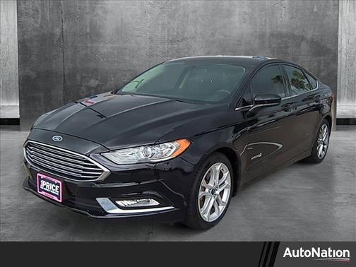 2017 Ford Fusion Hybrid SE